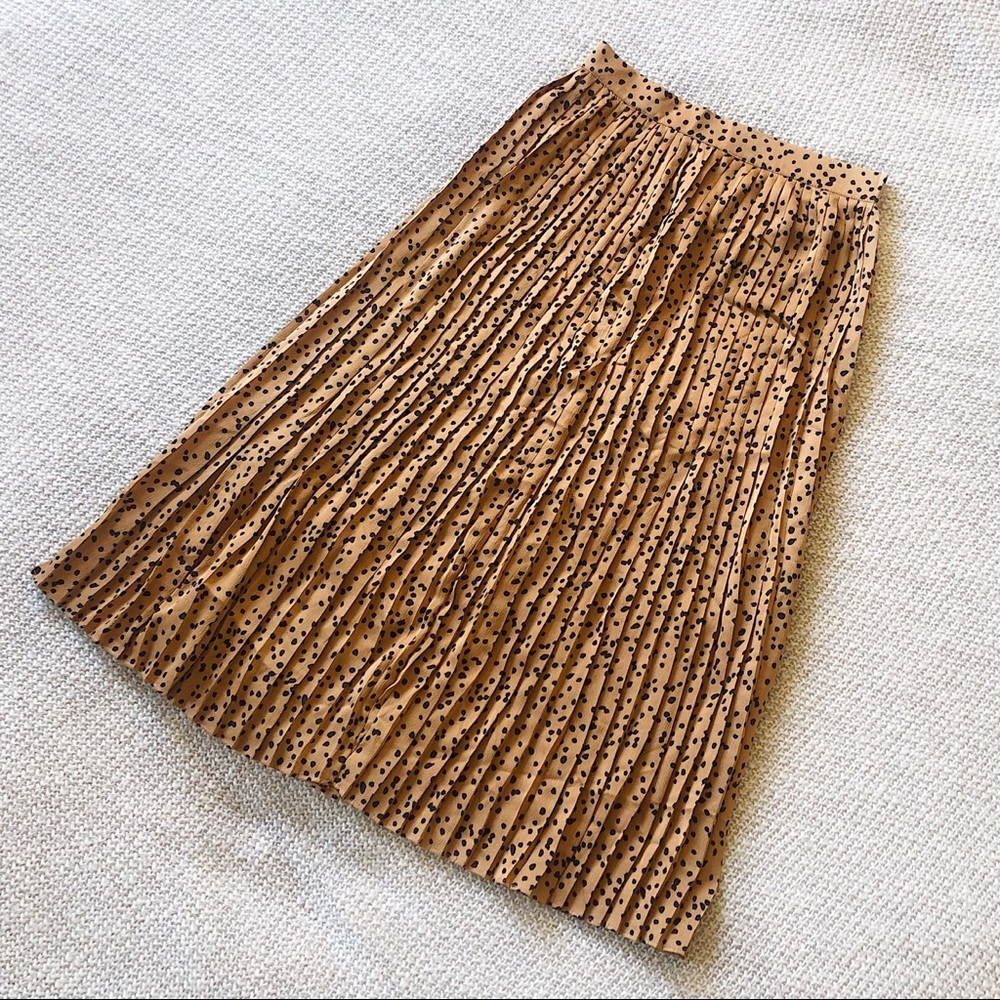 Spotted Pleated Midi Skirt
